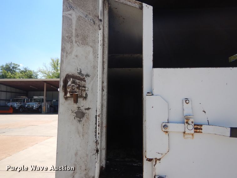 image for item DH5121 2007 International 4300  forestry bucket truck