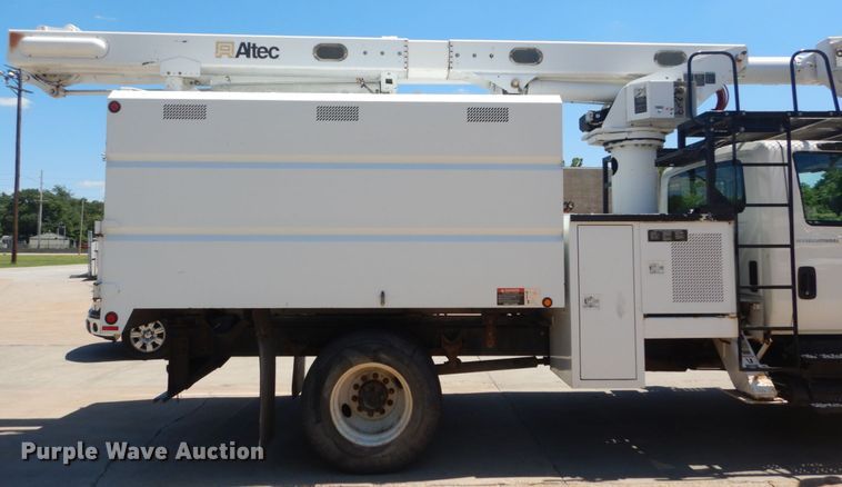 image for item DH5121 2007 International 4300  forestry bucket truck