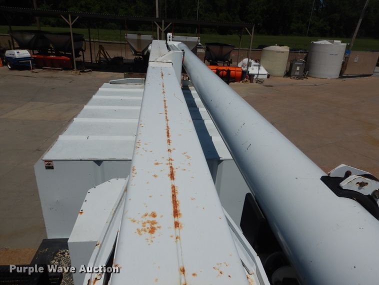 image for item DH5121 2007 International 4300  forestry bucket truck