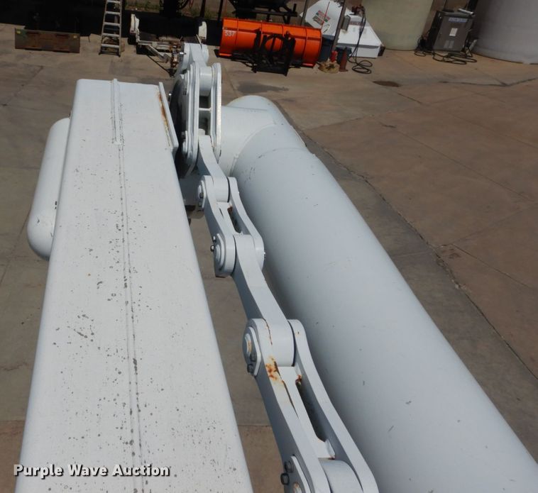 image for item DH5121 2007 International 4300  forestry bucket truck