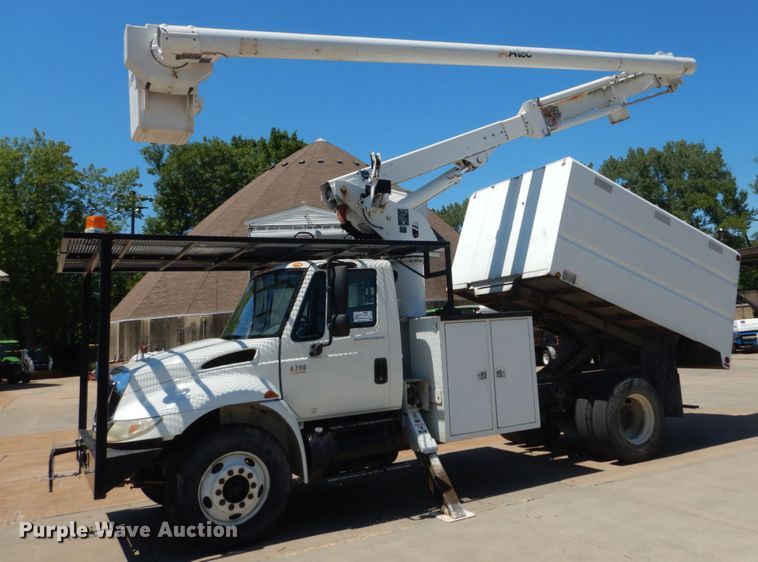 image for item DH5121 2007 International 4300  forestry bucket truck