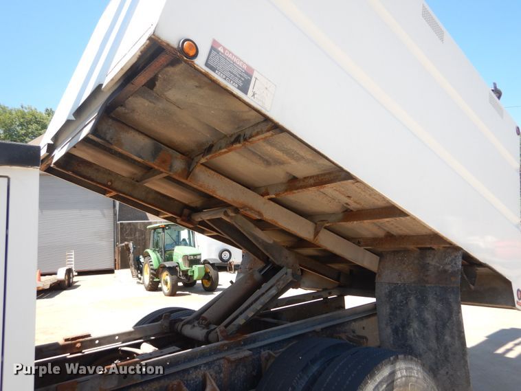 image for item DH5121 2007 International 4300  forestry bucket truck