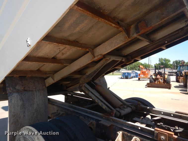 image for item DH5121 2007 International 4300  forestry bucket truck