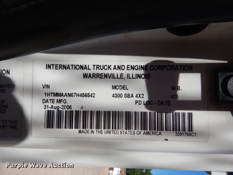 image for item DH5121 2007 International 4300  forestry bucket truck