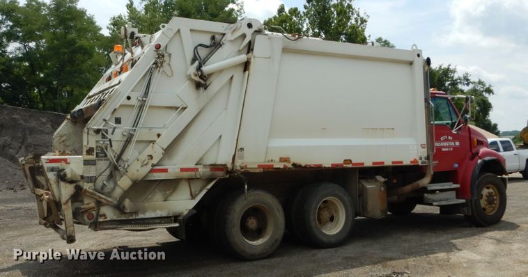 image for item DH5134 2005 Sterling Acterra  refuse truck