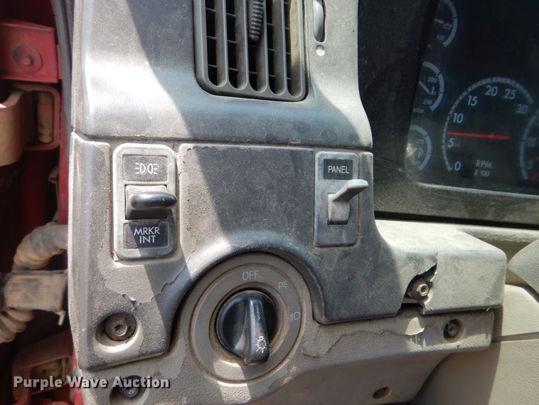 image for item DH5134 2005 Sterling Acterra  refuse truck