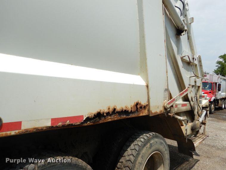 image for item DH5134 2005 Sterling Acterra  refuse truck