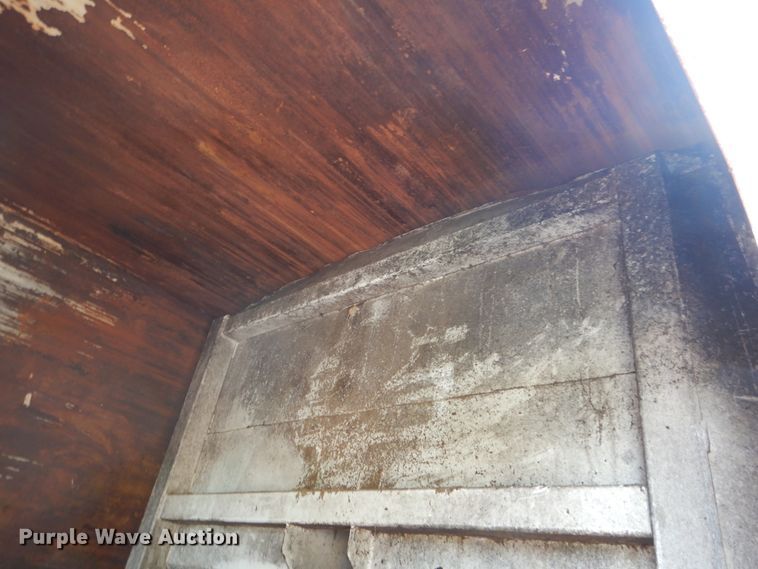 image for item DH5134 2005 Sterling Acterra  refuse truck