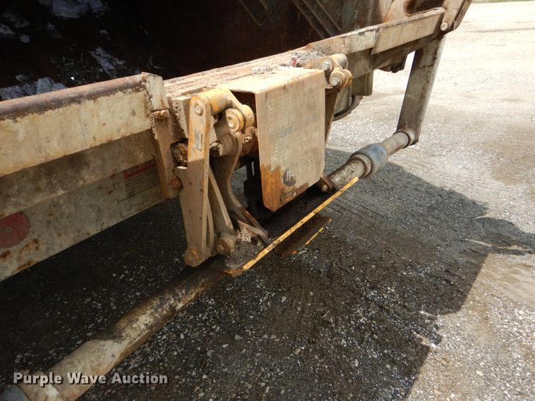 image for item DH5134 2005 Sterling Acterra  refuse truck