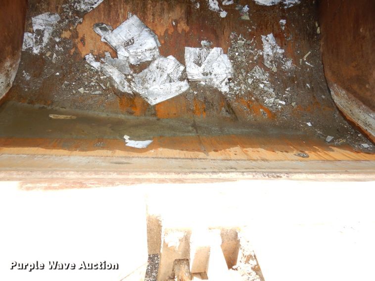 image for item DH5134 2005 Sterling Acterra  refuse truck