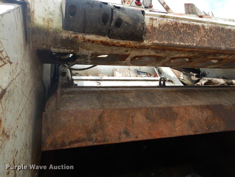 image for item DH5134 2005 Sterling Acterra  refuse truck