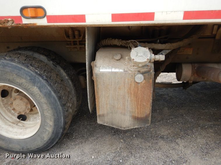 image for item DH5134 2005 Sterling Acterra  refuse truck