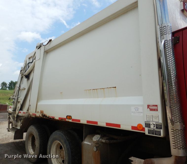 image for item DH5134 2005 Sterling Acterra  refuse truck