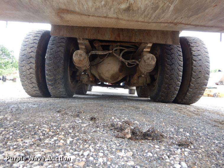 image for item DH5134 2005 Sterling Acterra  refuse truck