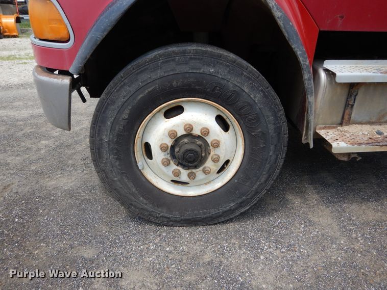 image for item DH5134 2005 Sterling Acterra  refuse truck