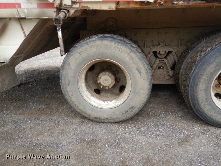 image for item DH5134 2005 Sterling Acterra  refuse truck