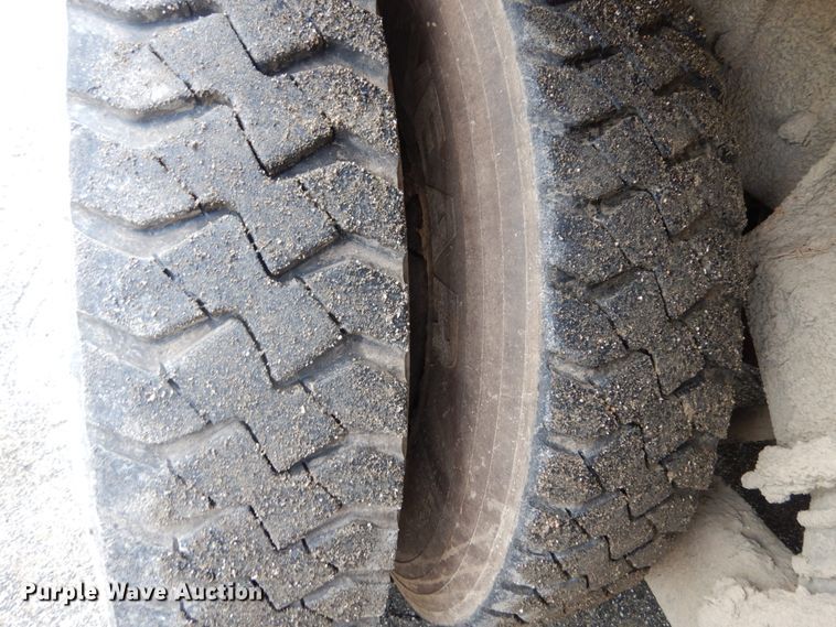 image for item DH5134 2005 Sterling Acterra  refuse truck