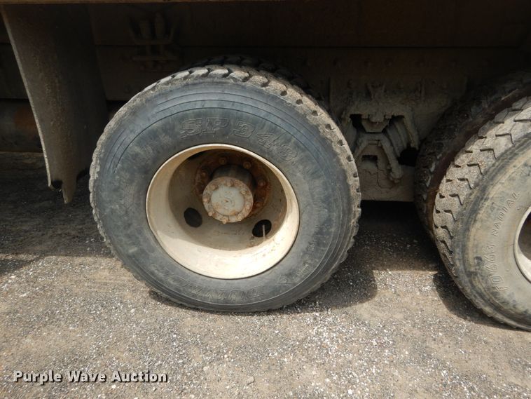 image for item DH5134 2005 Sterling Acterra  refuse truck