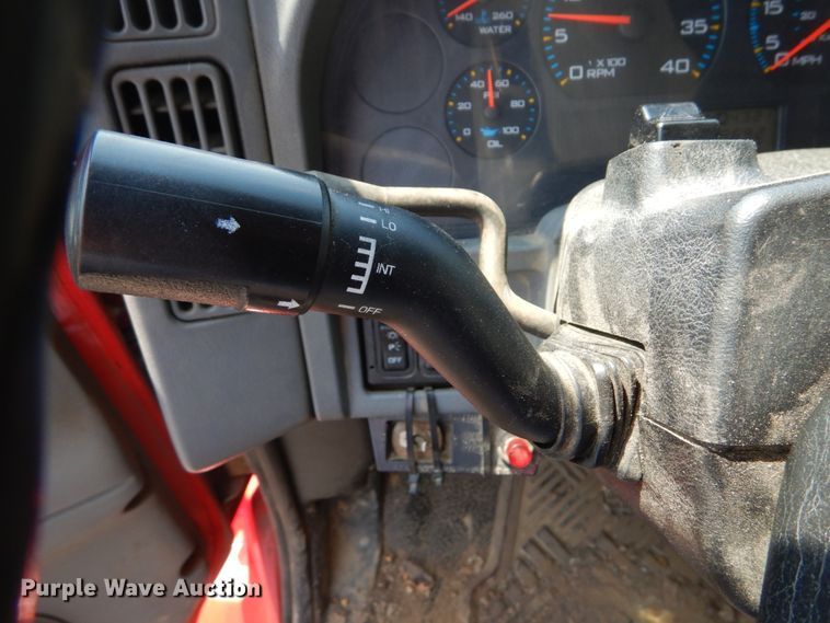 image for item DH5135 2006 International 7400  refuse truck