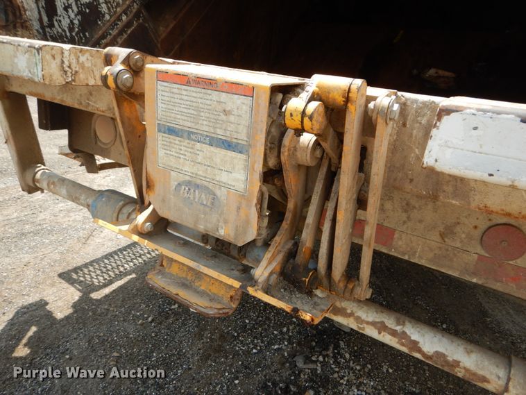 image for item DH5135 2006 International 7400  refuse truck