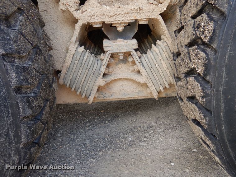 image for item DH5135 2006 International 7400  refuse truck