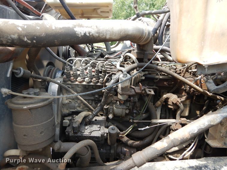 image for item DH5136 1997 Ford LTS8000  refuse truck