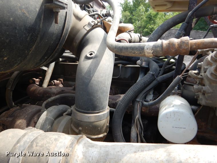 image for item DH5136 1997 Ford LTS8000  refuse truck