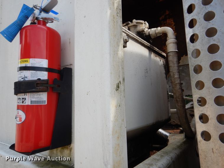 image for item DH5136 1997 Ford LTS8000  refuse truck