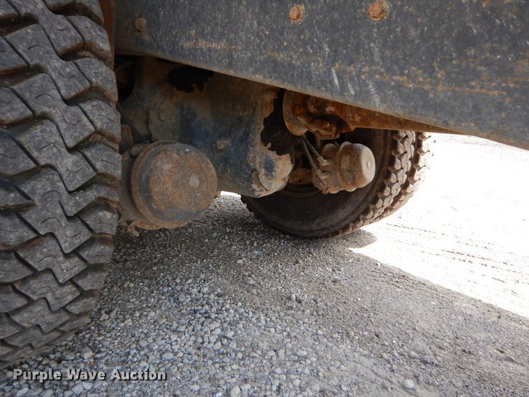 image for item DH5136 1997 Ford LTS8000  refuse truck