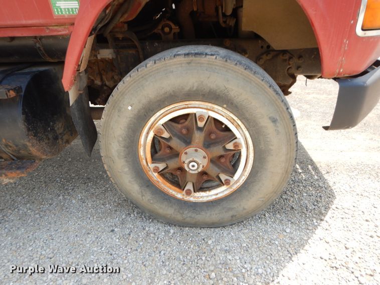 image for item DH5136 1997 Ford LTS8000  refuse truck