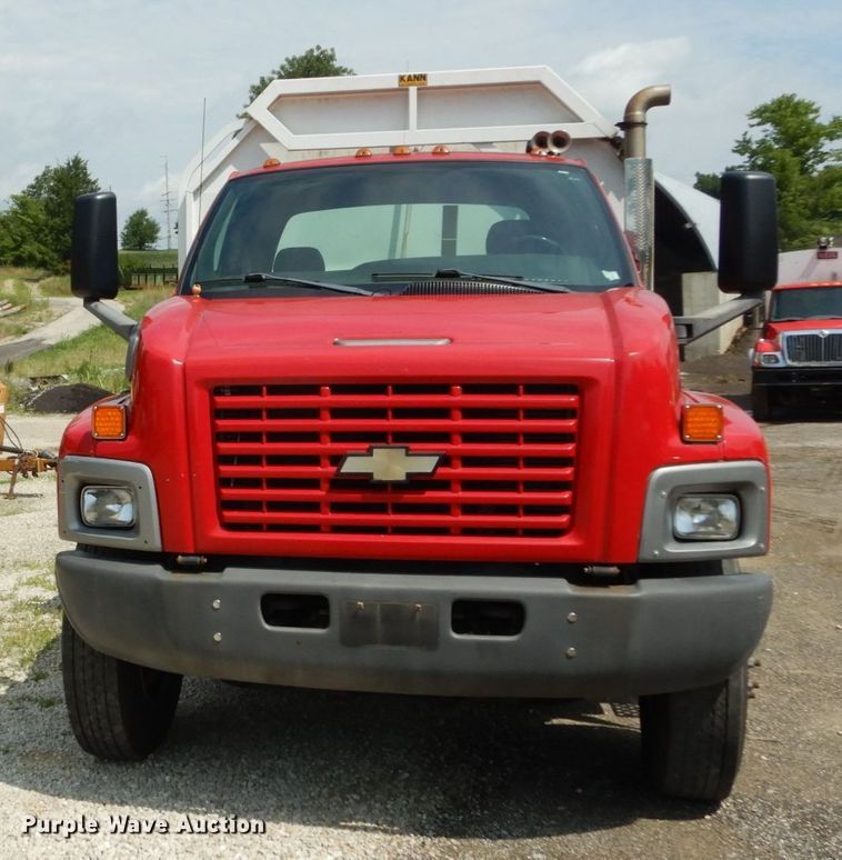 image for item DH5137 2006 Chevrolet C8500  recycling truck