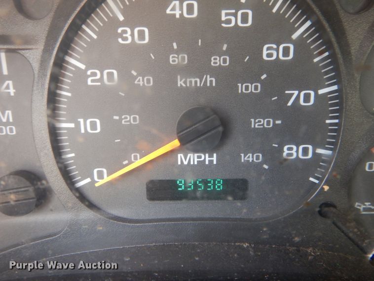 image for item DH5137 2006 Chevrolet C8500  recycling truck