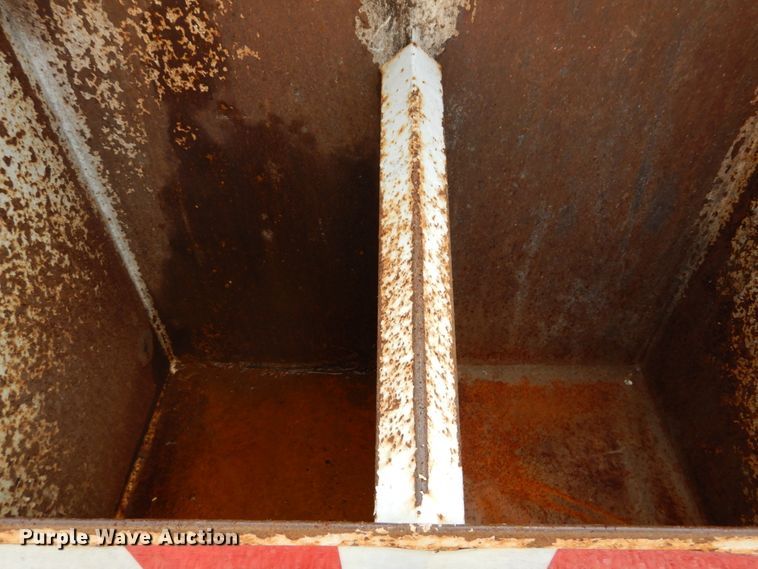 image for item DH5137 2006 Chevrolet C8500  recycling truck