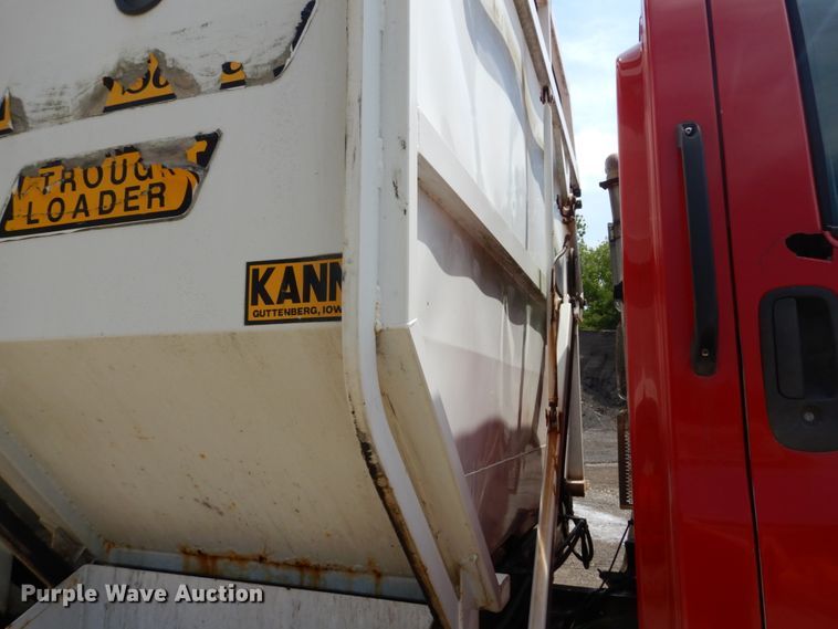 image for item DH5137 2006 Chevrolet C8500  recycling truck