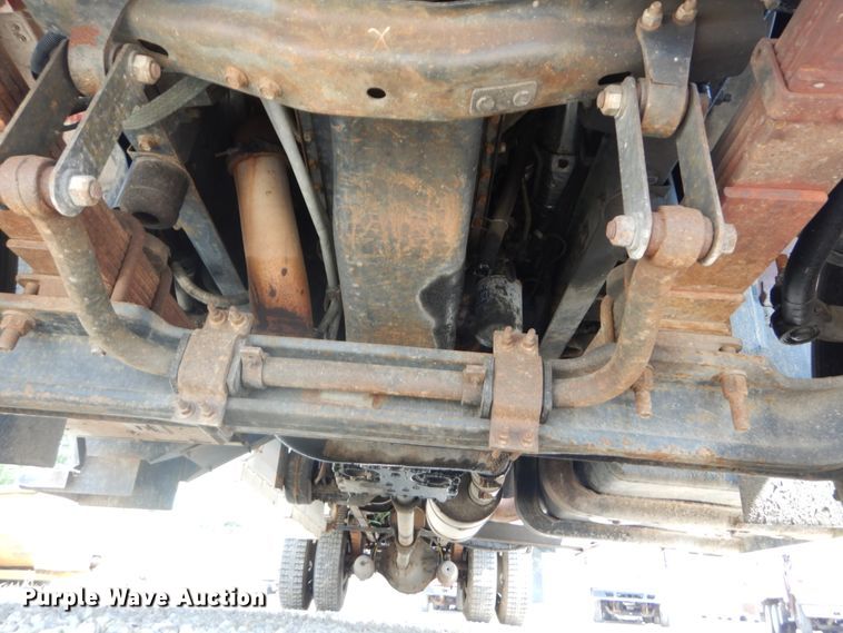 image for item DH5137 2006 Chevrolet C8500  recycling truck