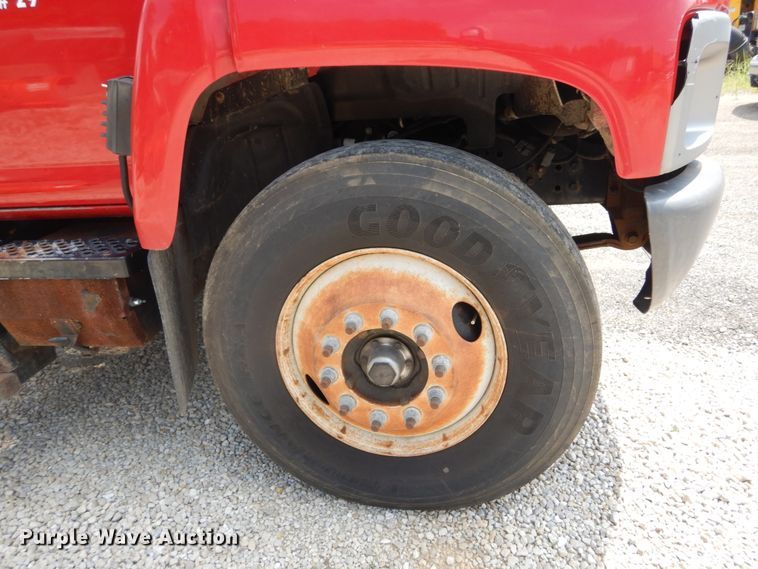 image for item DH5137 2006 Chevrolet C8500  recycling truck