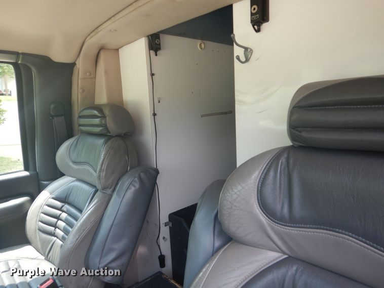 image for item DH5141 2009 GMC C4500  ambulance