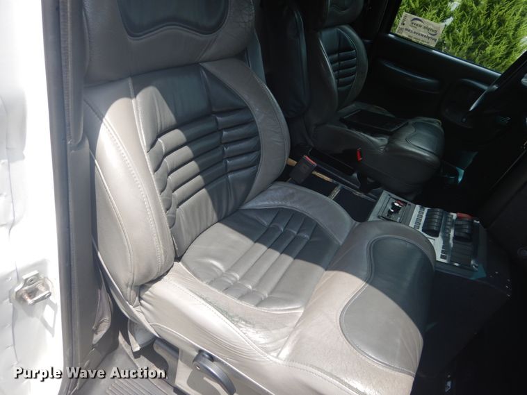 image for item DH5141 2009 GMC C4500  ambulance