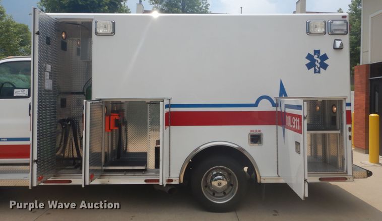 image for item DH5141 2009 GMC C4500  ambulance