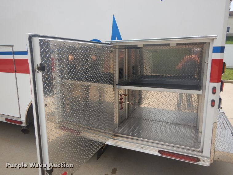 image for item DH5141 2009 GMC C4500  ambulance