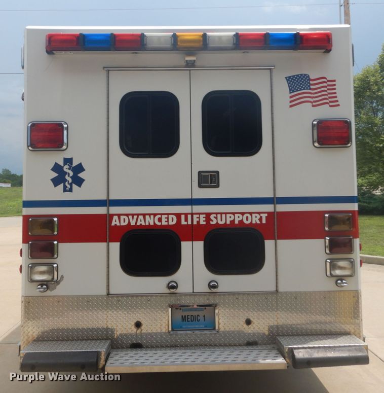 image for item DH5141 2009 GMC C4500  ambulance
