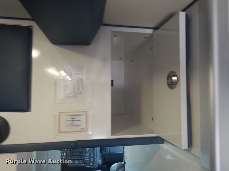 image for item DH5141 2009 GMC C4500  ambulance