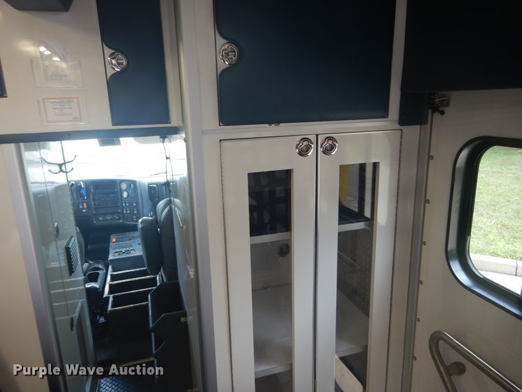 image for item DH5141 2009 GMC C4500  ambulance