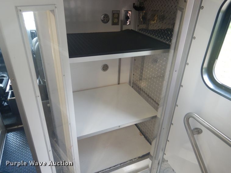 image for item DH5141 2009 GMC C4500  ambulance