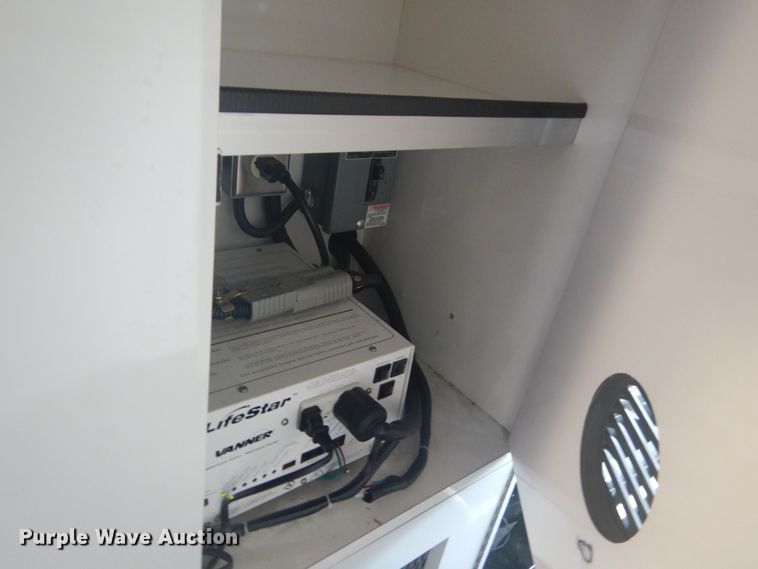 image for item DH5141 2009 GMC C4500  ambulance