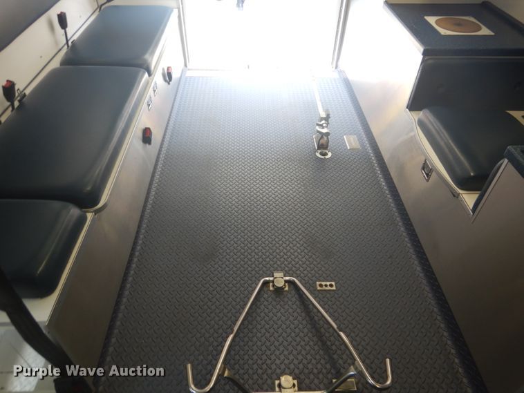 image for item DH5141 2009 GMC C4500  ambulance