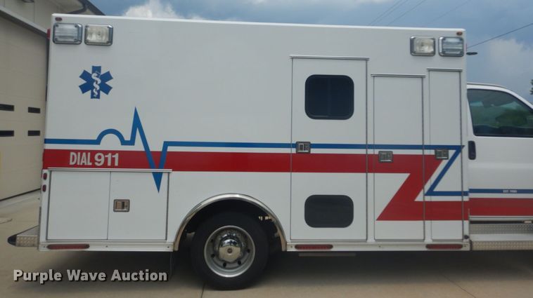 image for item DH5141 2009 GMC C4500  ambulance