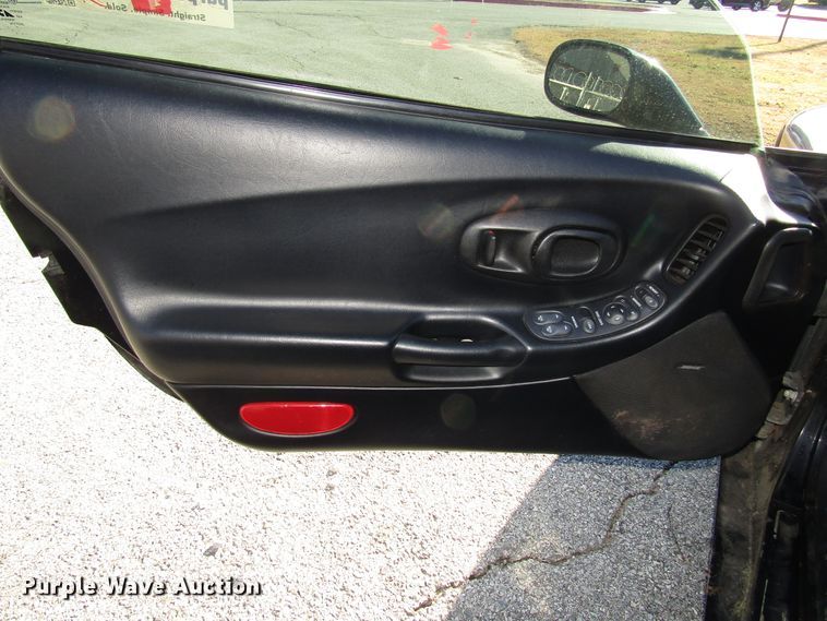 image for item DH8275 2001 Chevrolet Corvette