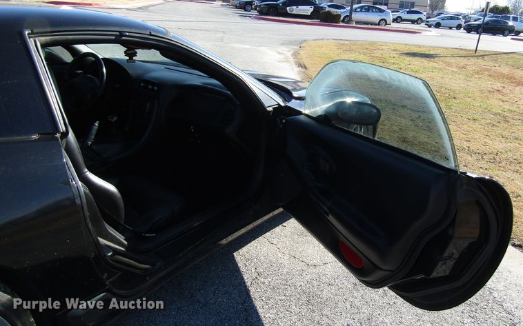 image for item DH8275 2001 Chevrolet Corvette