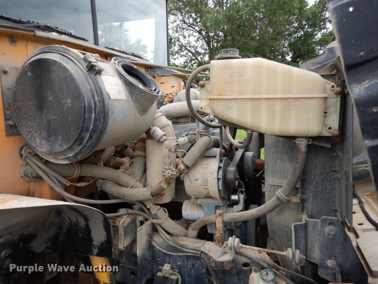 image for item DJ4289 1999 International 3800 AmTran  school bus